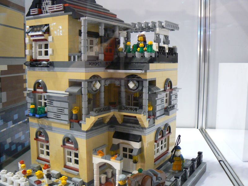 legoshow35.jpg