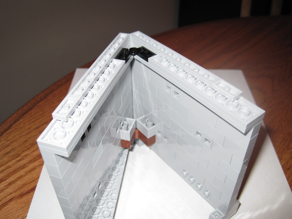 ludios_wall_002.jpg