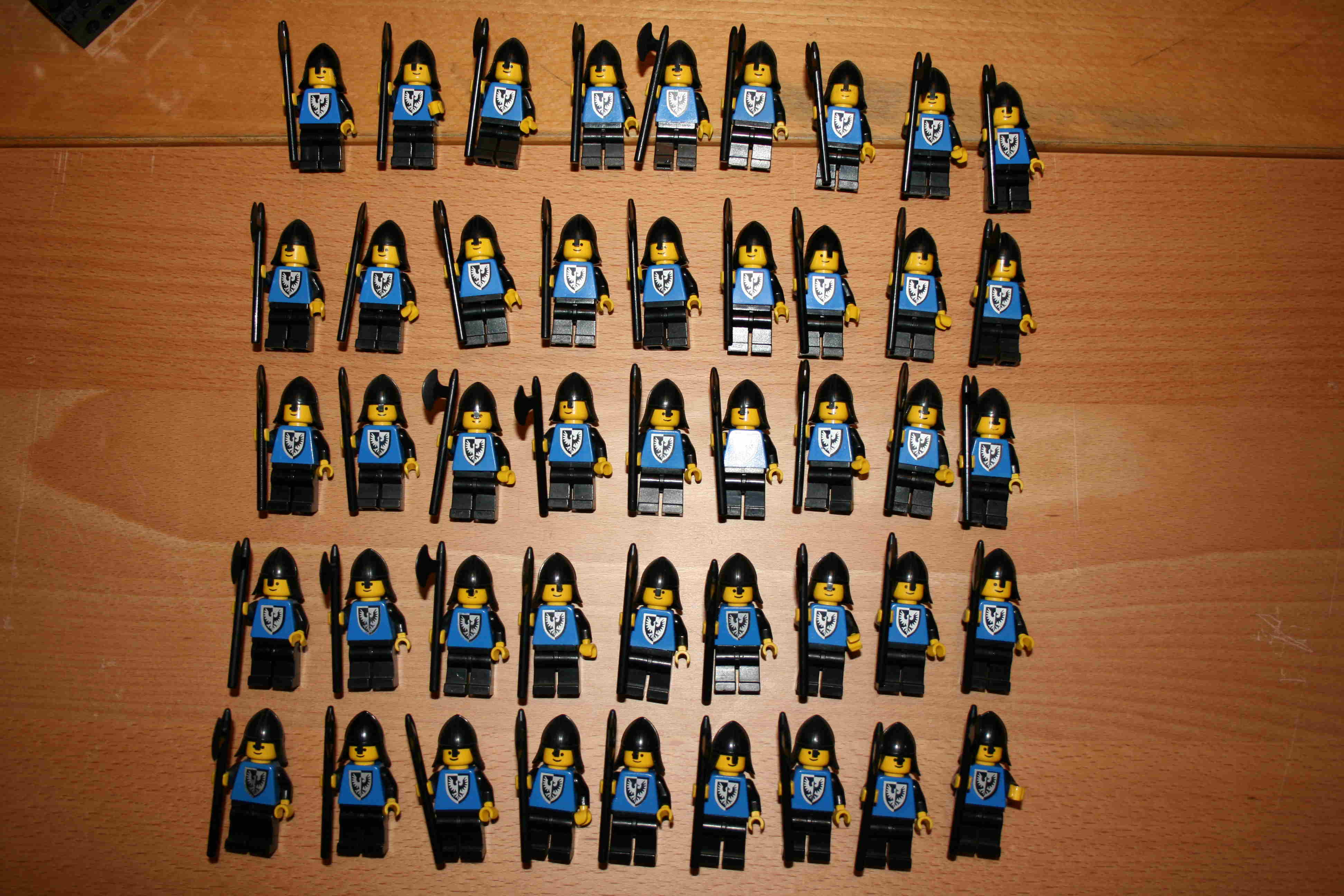 black_falcon_nausicaakro_2.jpg