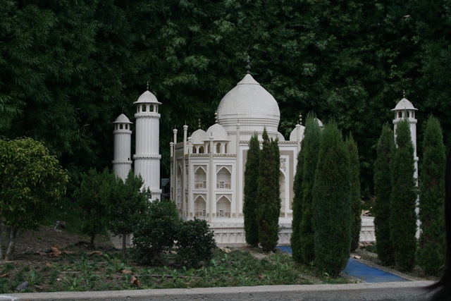 img_5833_day4_2012_029.jpg