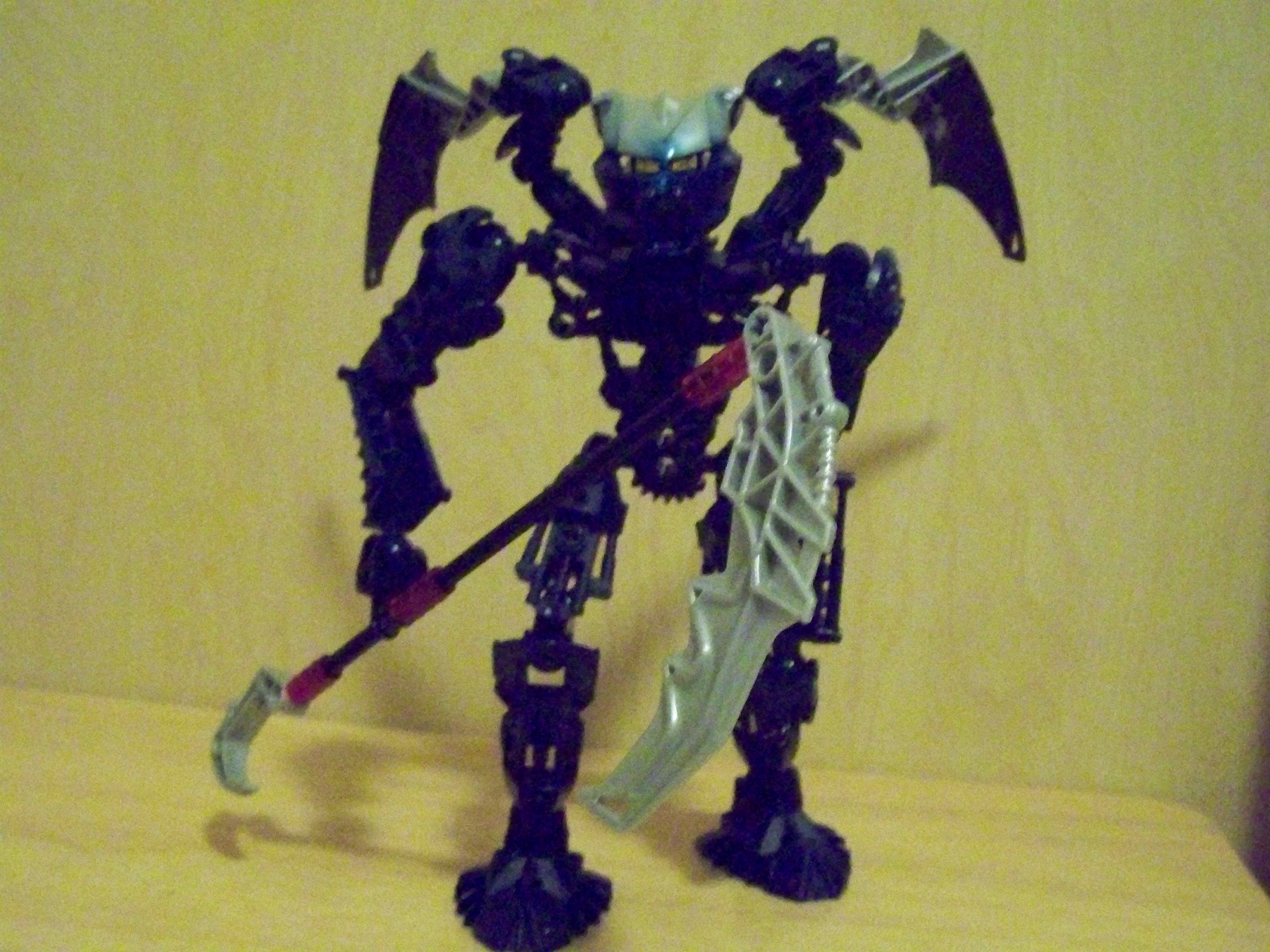 moc_4_weapon_pose.jpg