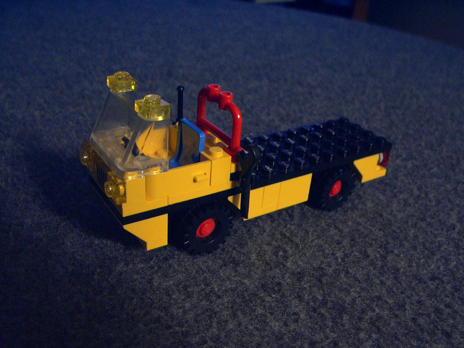 yellow_flatbed_truck.jpg