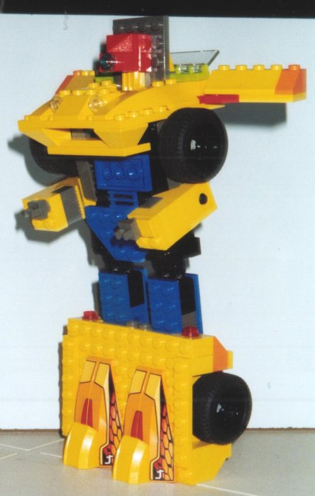 yellobot06a.jpg
