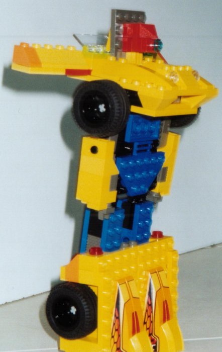 yellobot09a.jpg