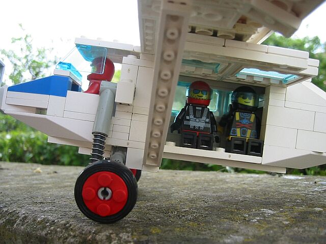 lego-pilatus-cote-porte-640x480.jpg