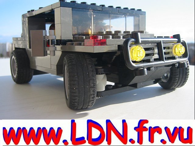 00084ego-hummer-gris-logo-640x480.jpg