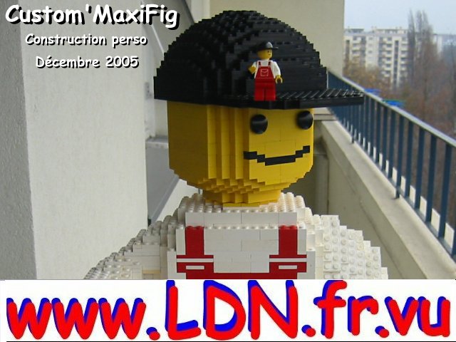 00083a-lego-maxifig-logo-640x480.jpg