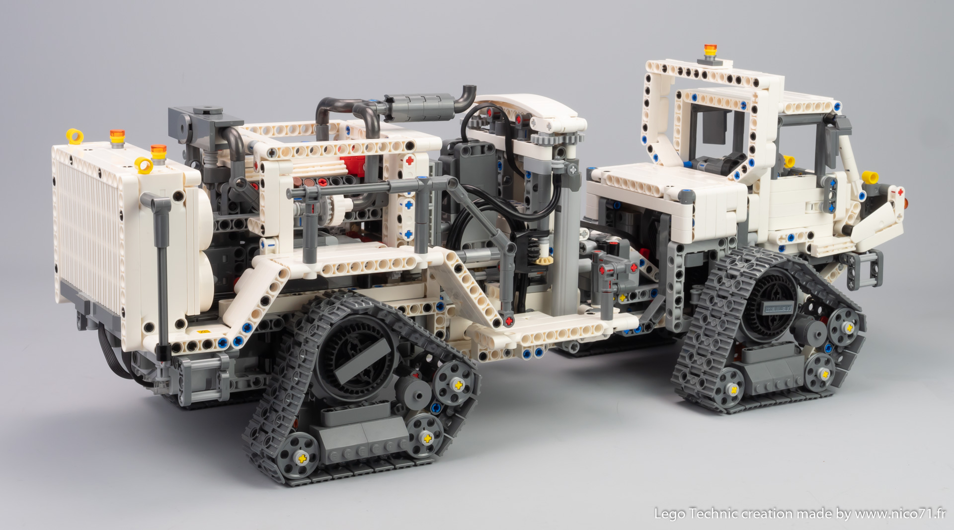 42100-model-b-vibroseis-tracked-vehicle3.jpg
