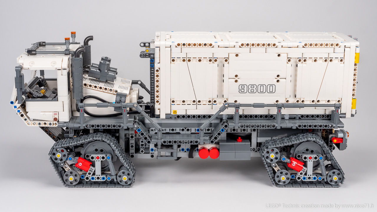 42100-d-container-vehicle-2.jpg