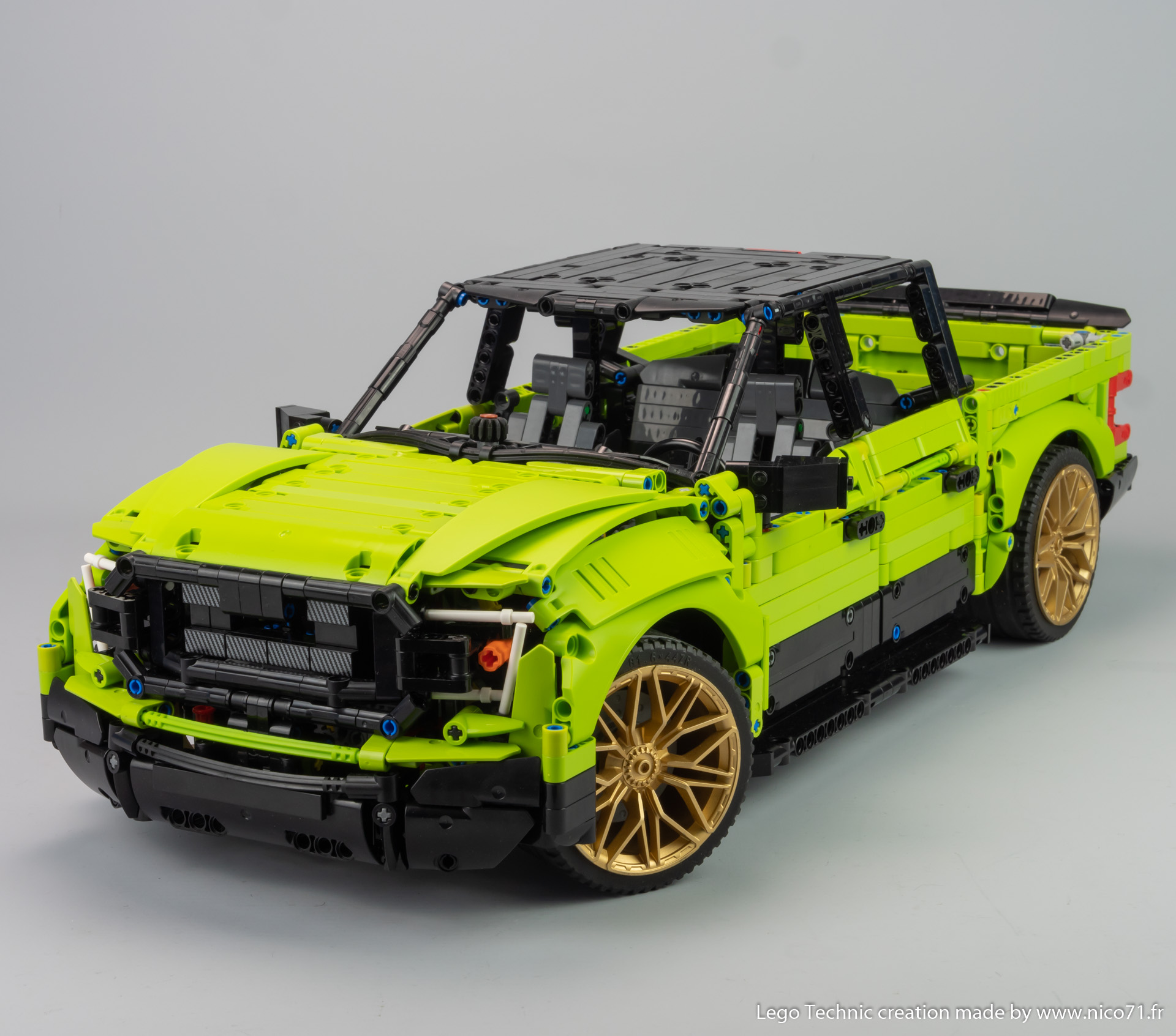 lego-42115-model-b-ford-f150-1.jpg
