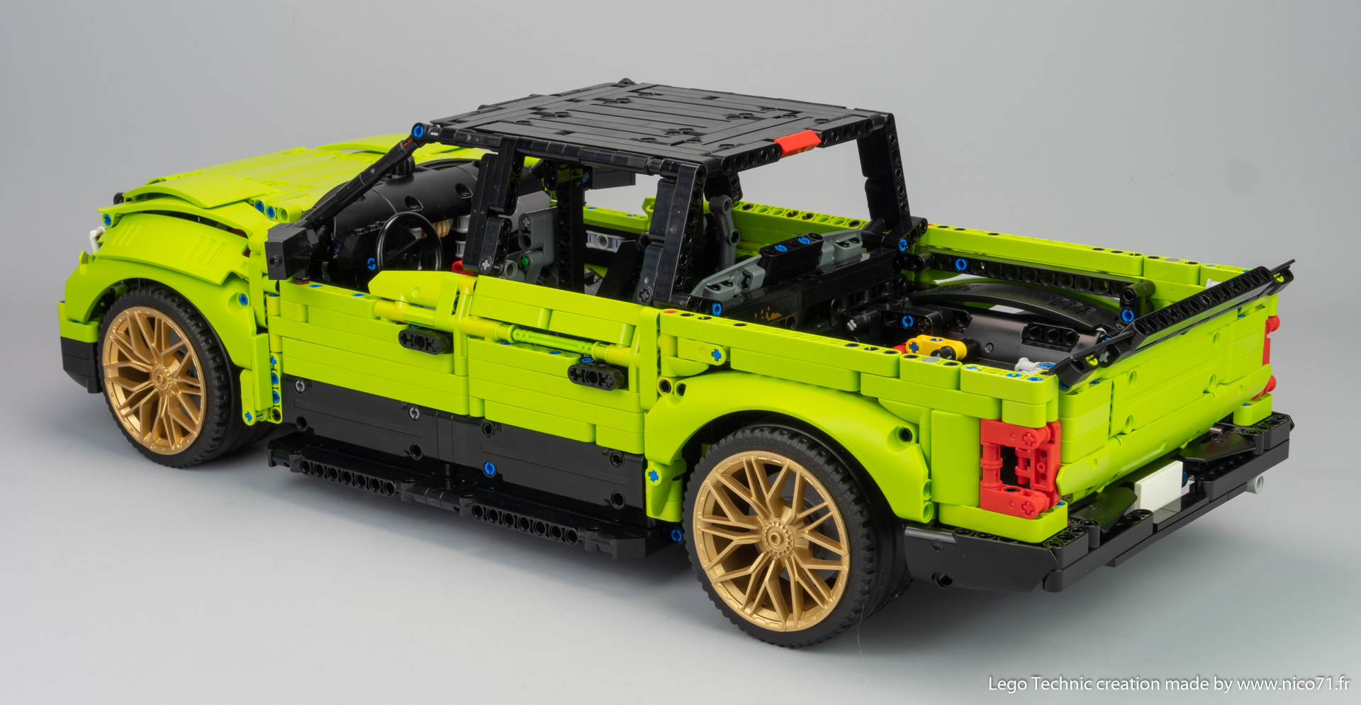 lego-42115-model-b-ford-f150-3.jpg