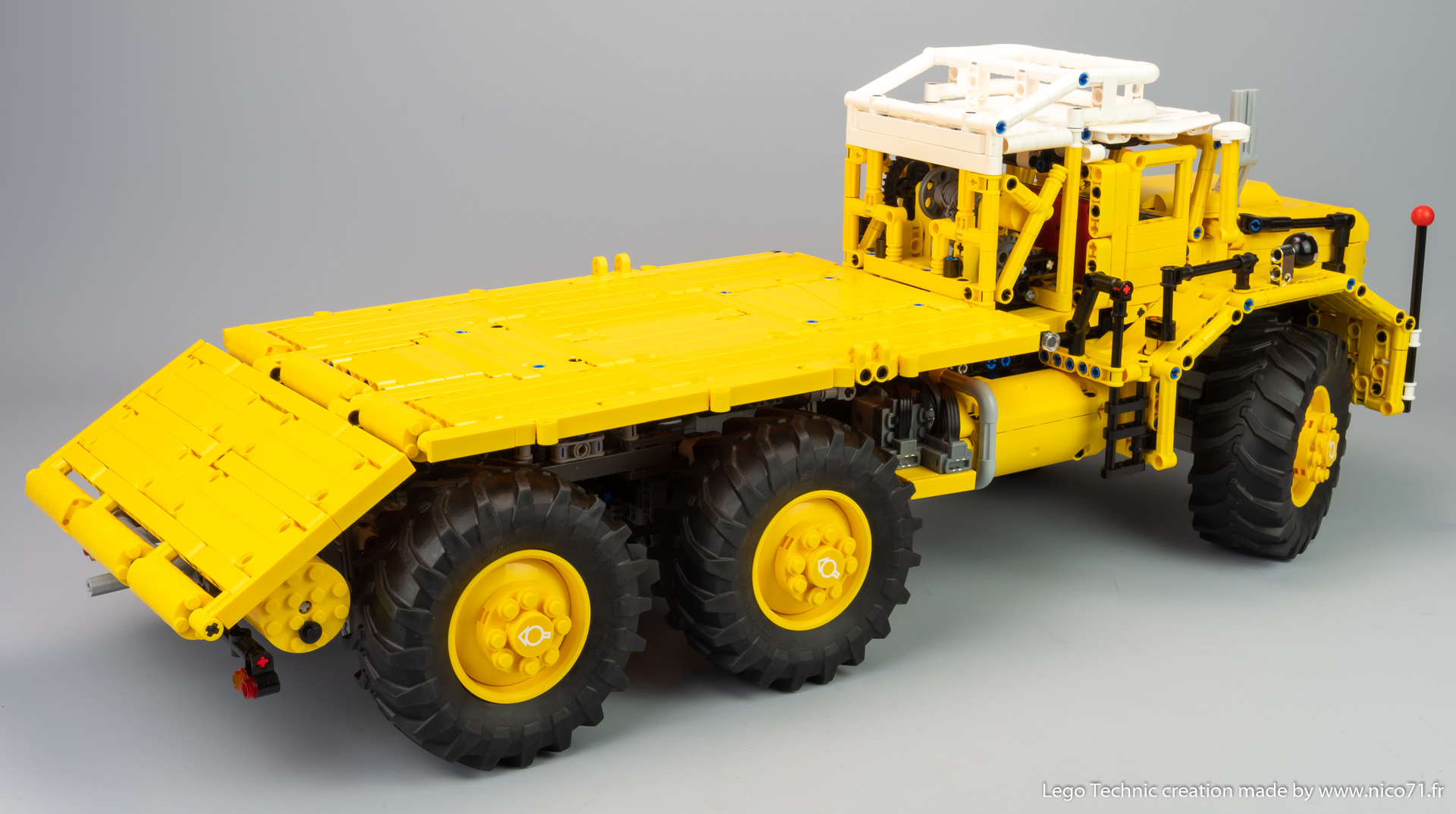 lego-berliet-t100-11.jpg