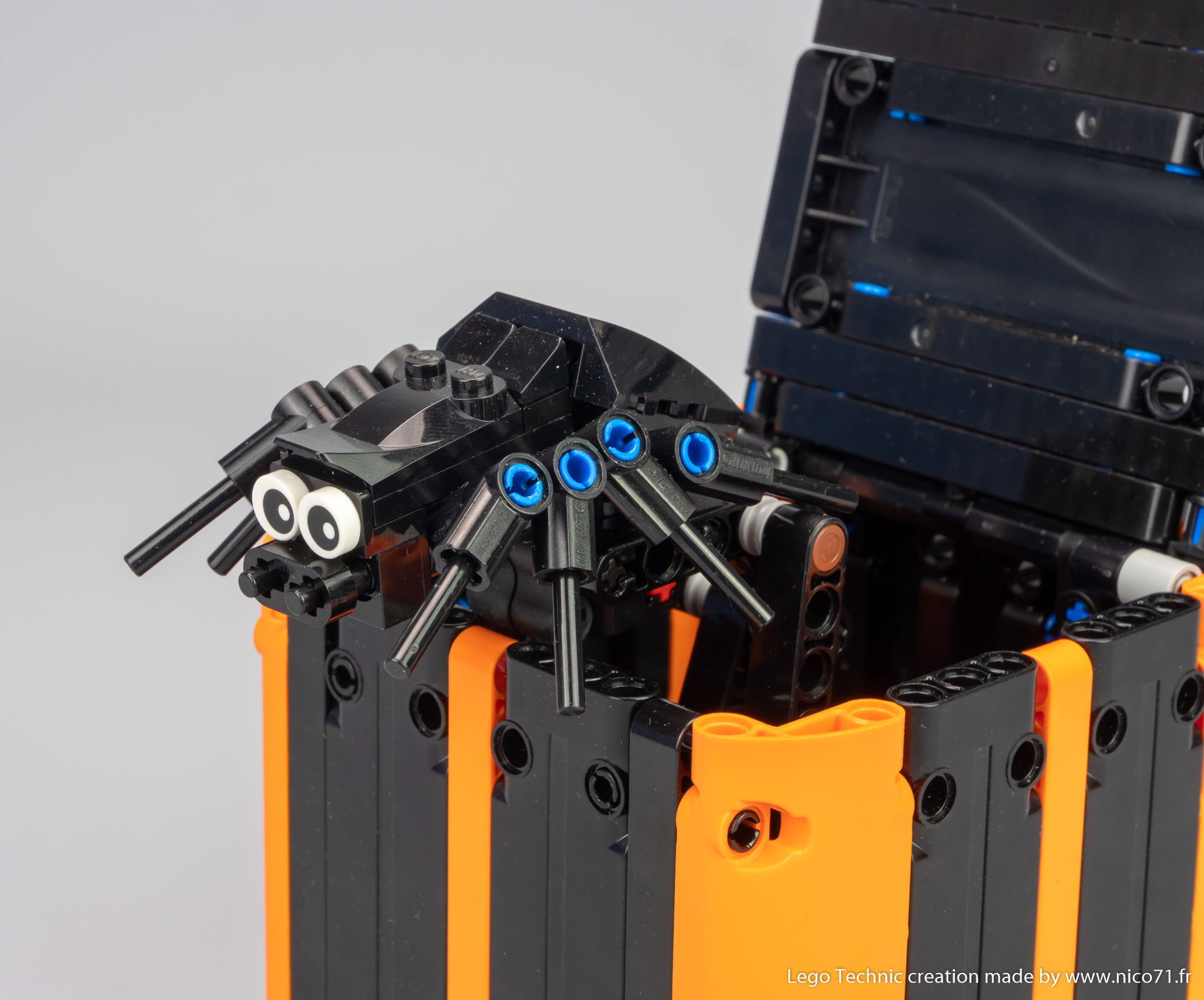 lego-halloween-box-3.jpg