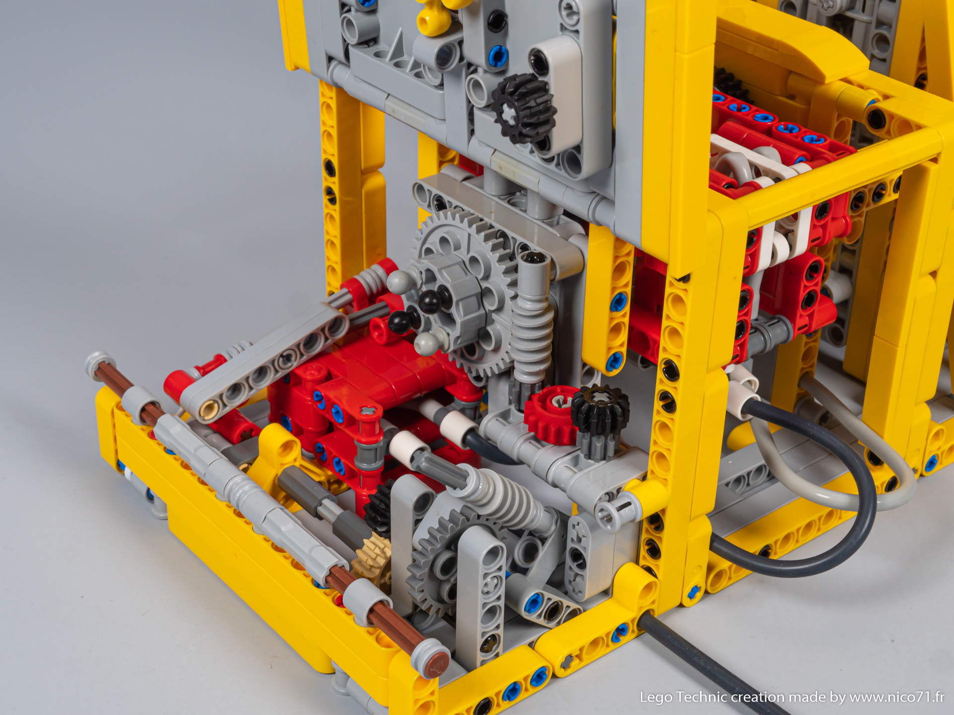 switchless-pneumatic-machine-8.jpg