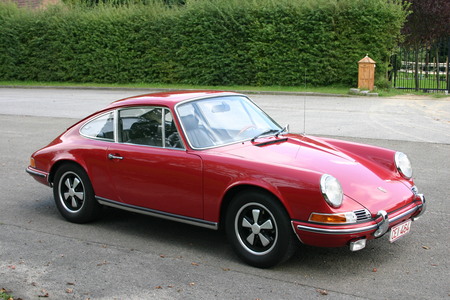 porsche-911_4896145.jpg