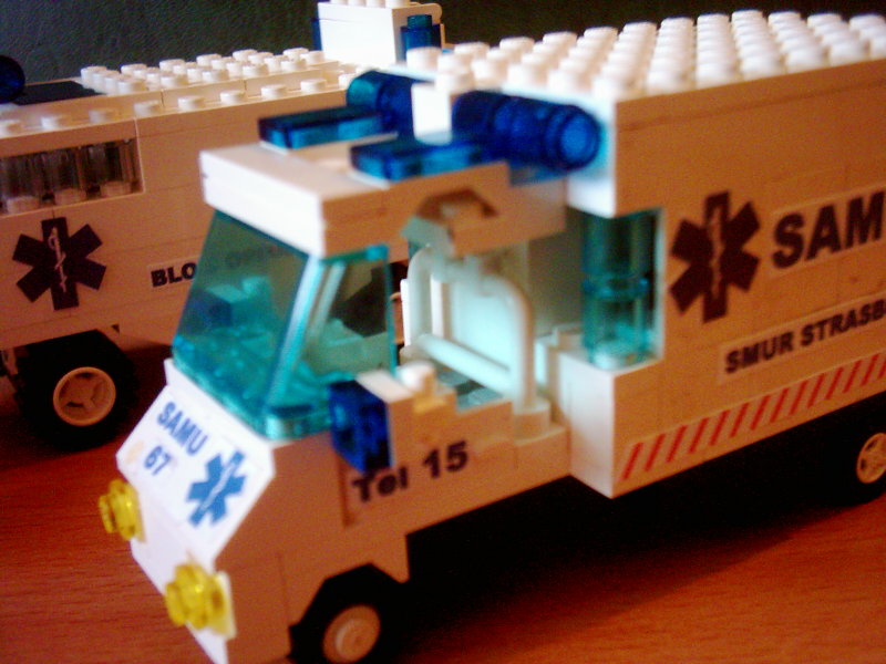 ambulance031.jpg