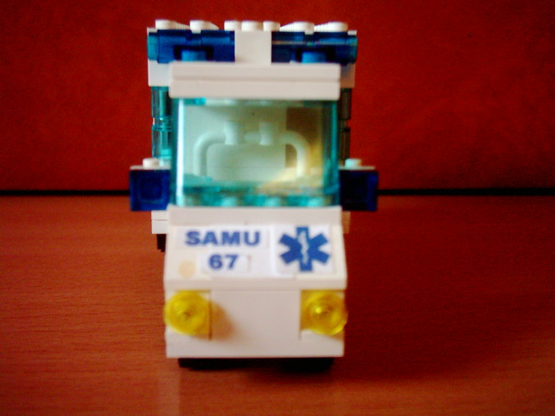 ambulance033.jpg