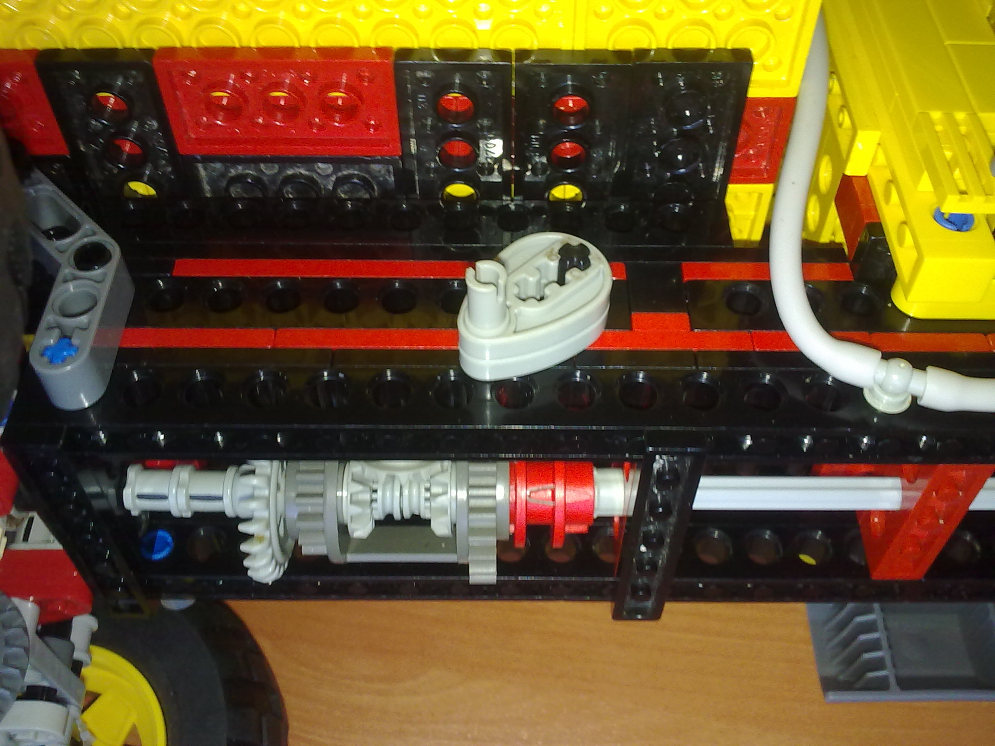 mid_diff_lever_locked.jpg