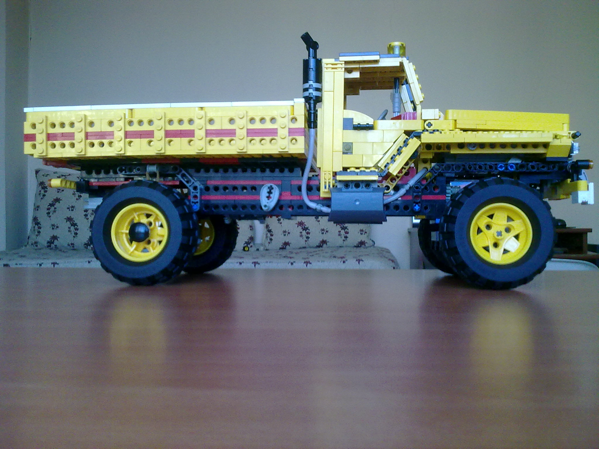 side1.jpg