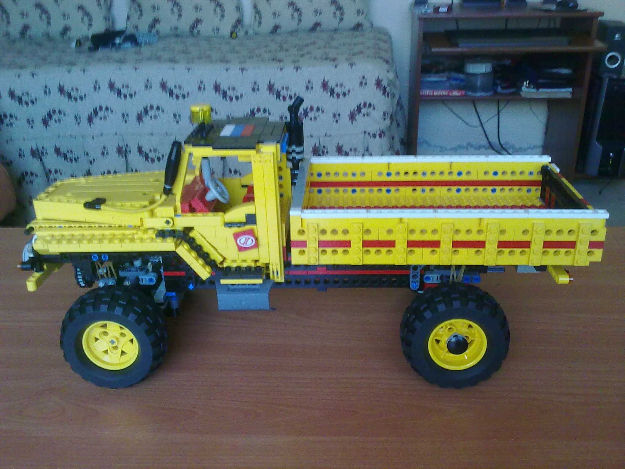 side3.jpg