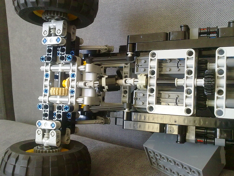 tn_050520121075.jpg