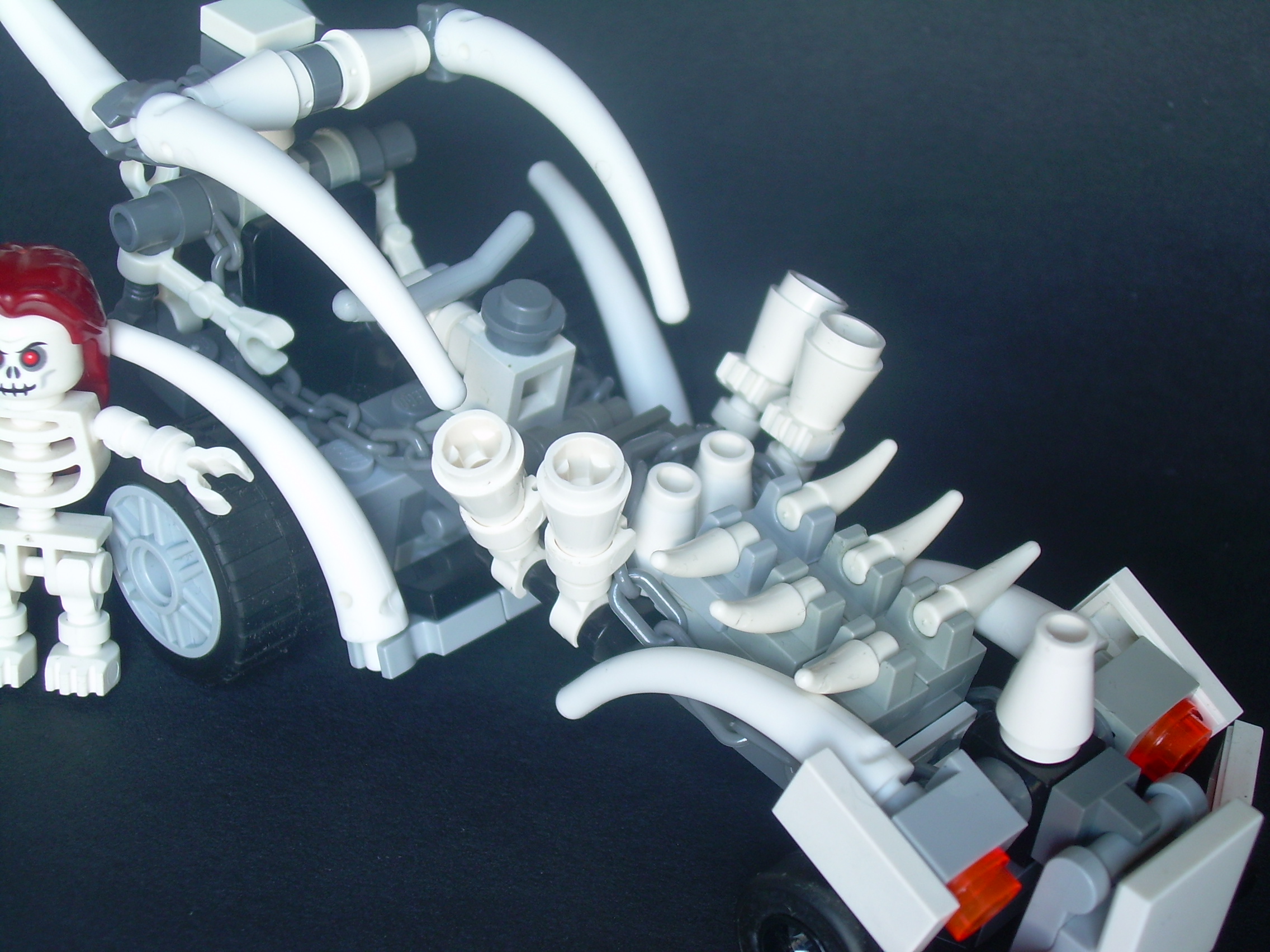 skeleton_car_2.jpg