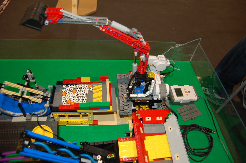 nxtexcavator_3612.jpg