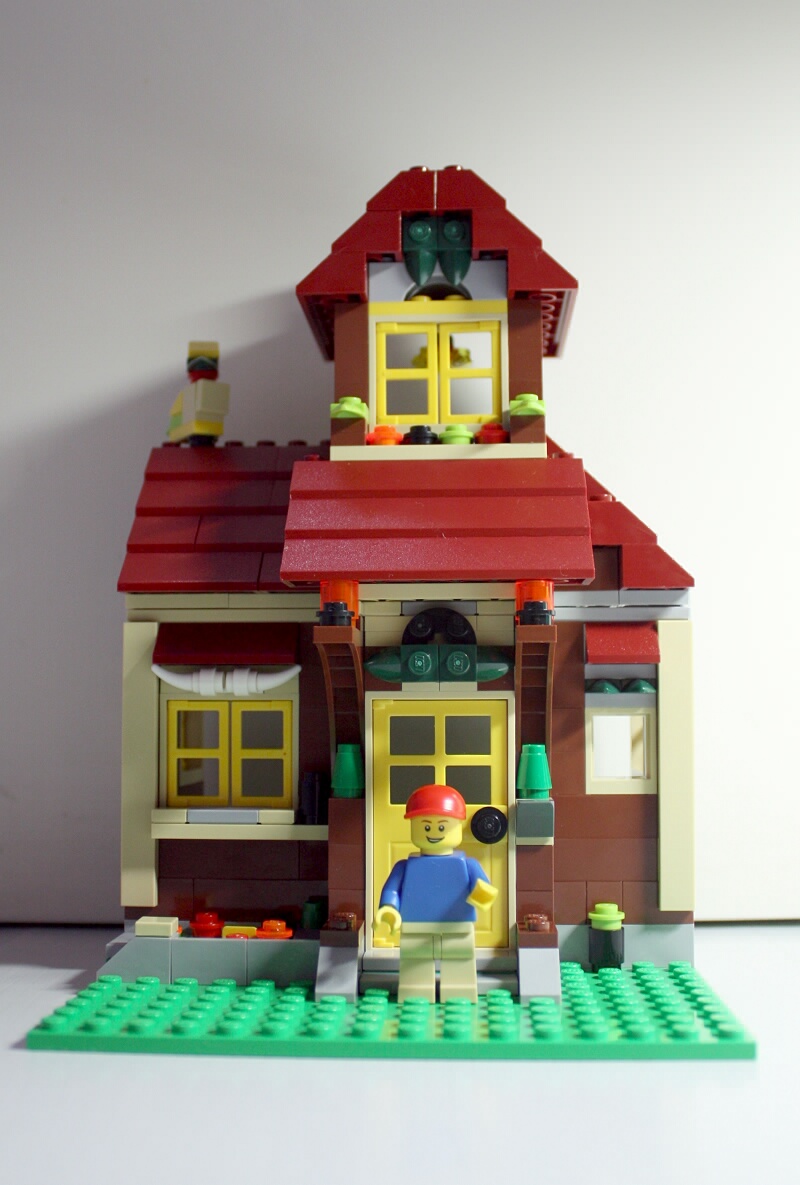 5766-moc-foresthouse-01.jpg