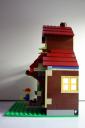 5766-moc-foresthouse-05.jpg