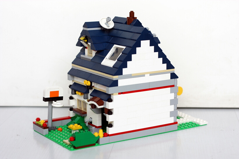 5891-moc-applehouse06.jpg