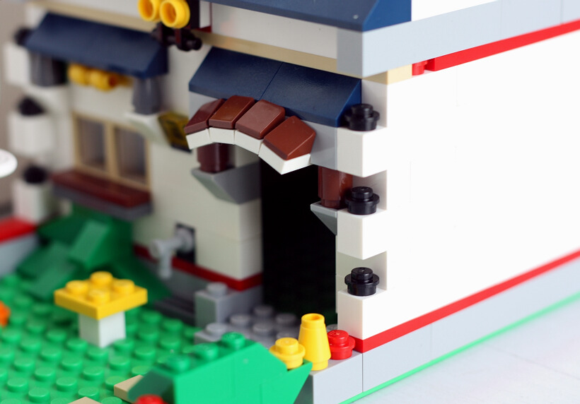 5891-moc-applehouse09.jpg