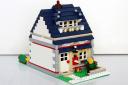 5891-MOC-AppleHouse