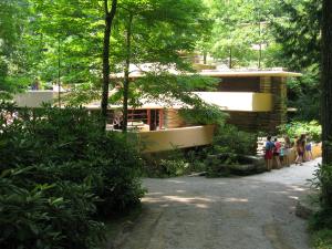 fallingwater03.jpg
