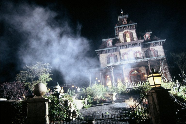 hh_phantom_manor_disneyland_paris_04.jpg