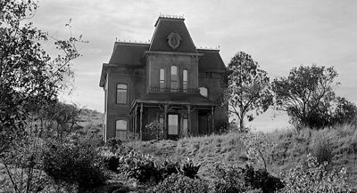 hh_bates_manor_01.jpg
