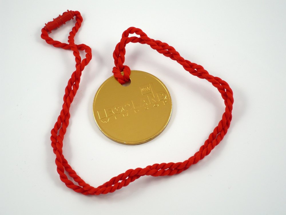 medallion2.jpg
