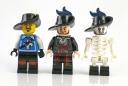 figures08.jpg