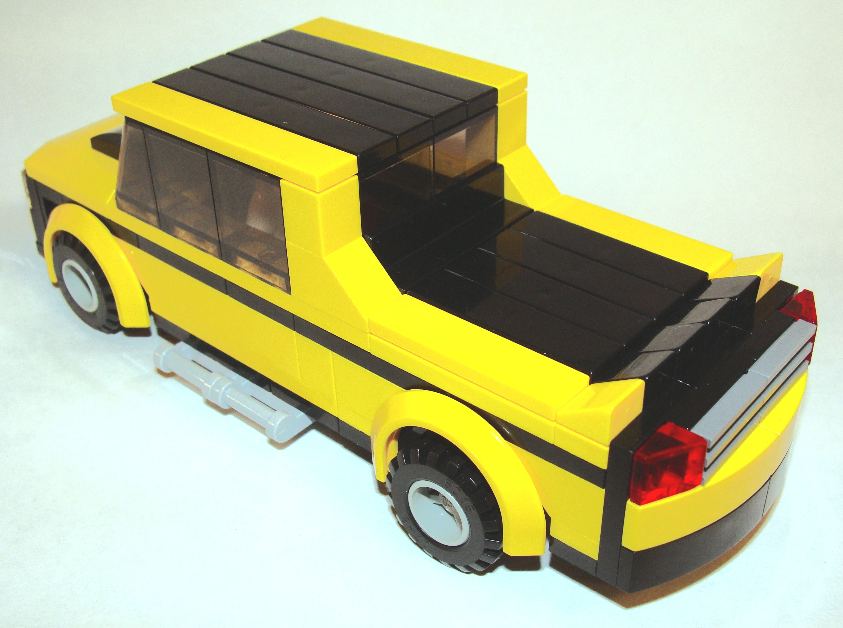 black_yellow_pick_up_6_wide_rear_angled.jpg