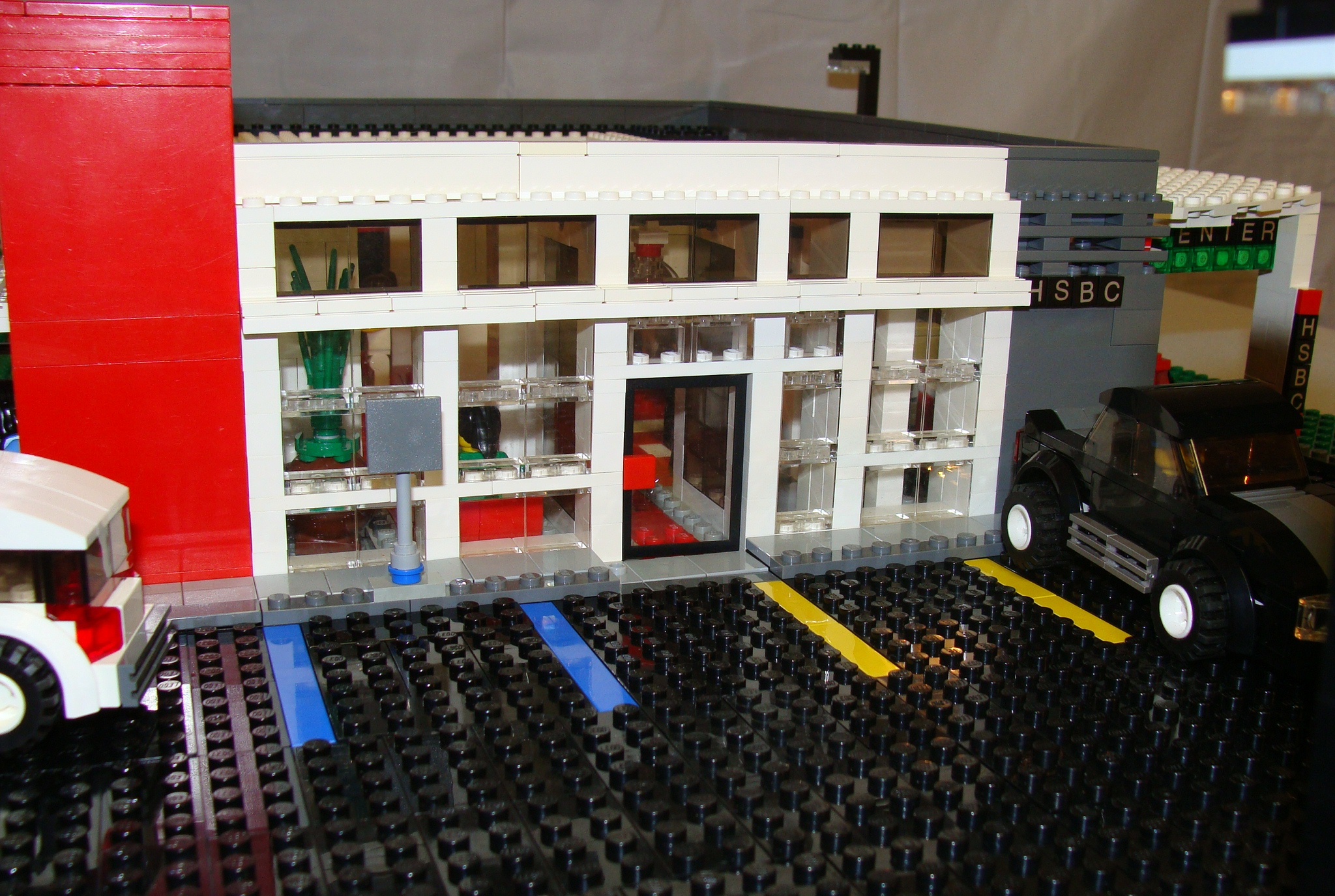 lego_hsbc_eagle_eye_drive_thru_entrance.jpg
