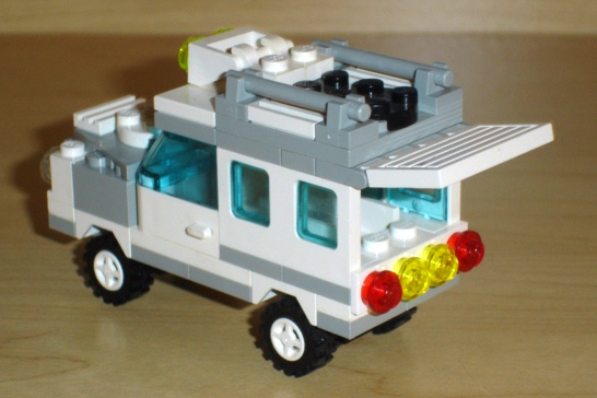 white_utility_truck_rear_open.jpg