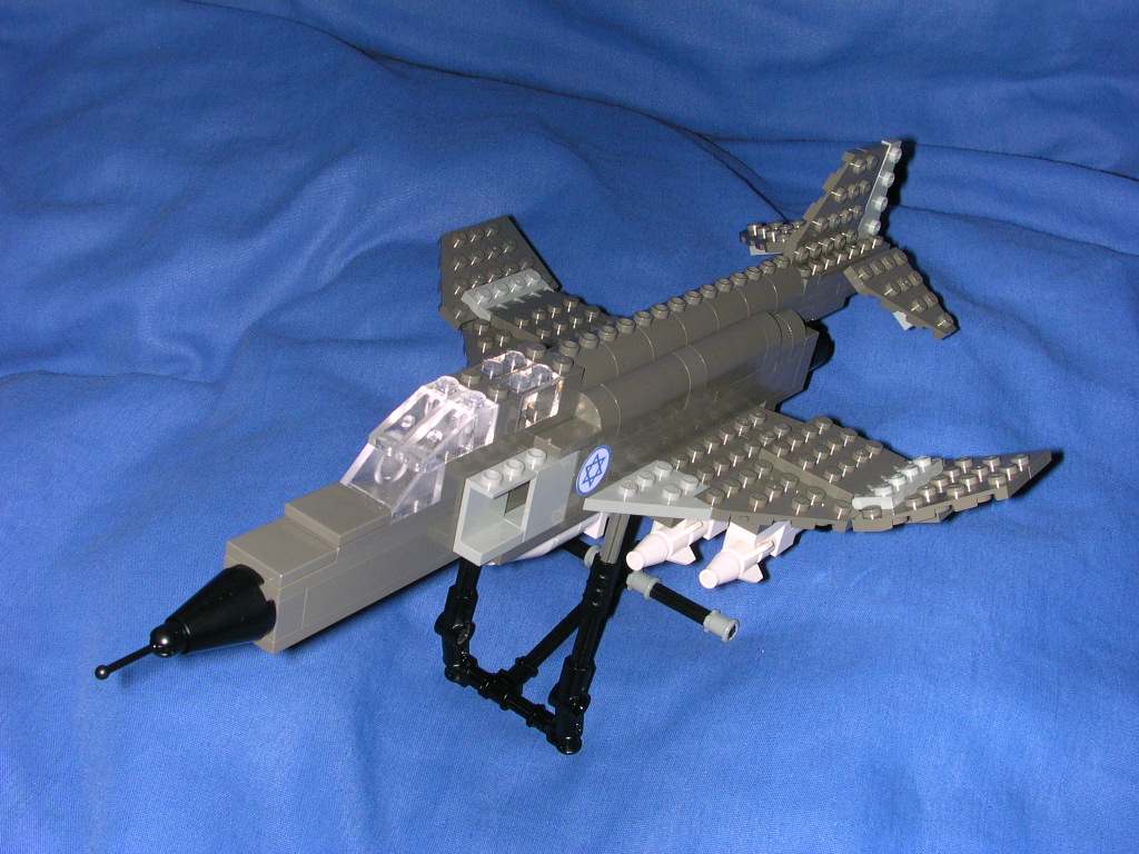 f-4_15.jpg