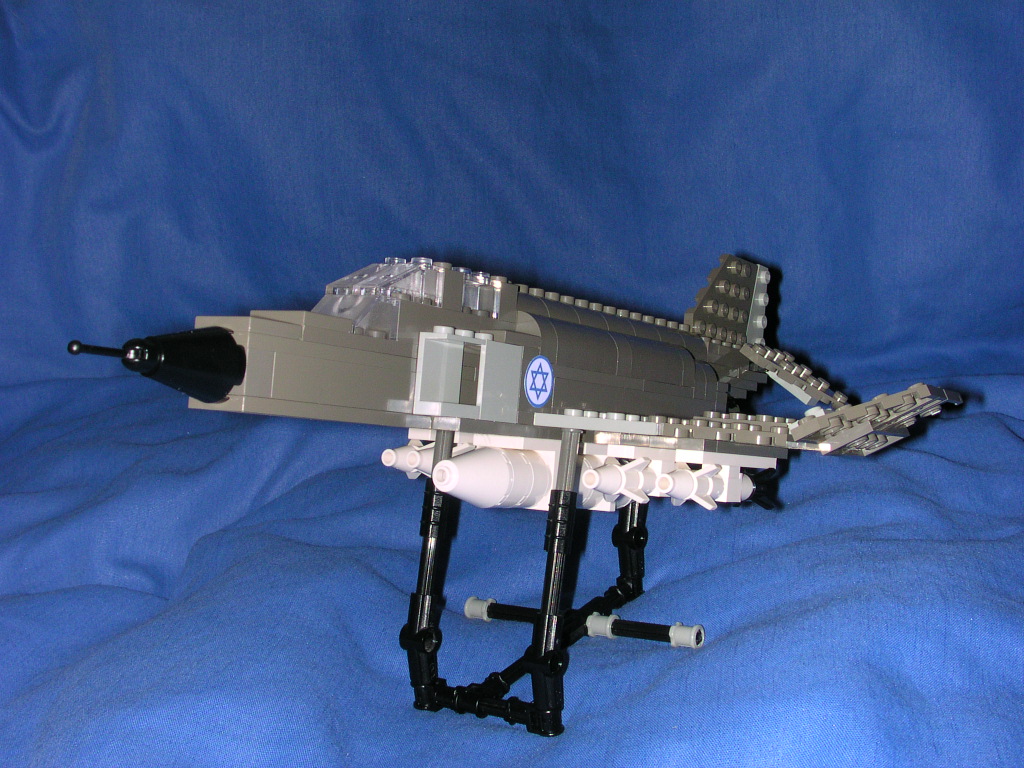 f-4_16.jpg