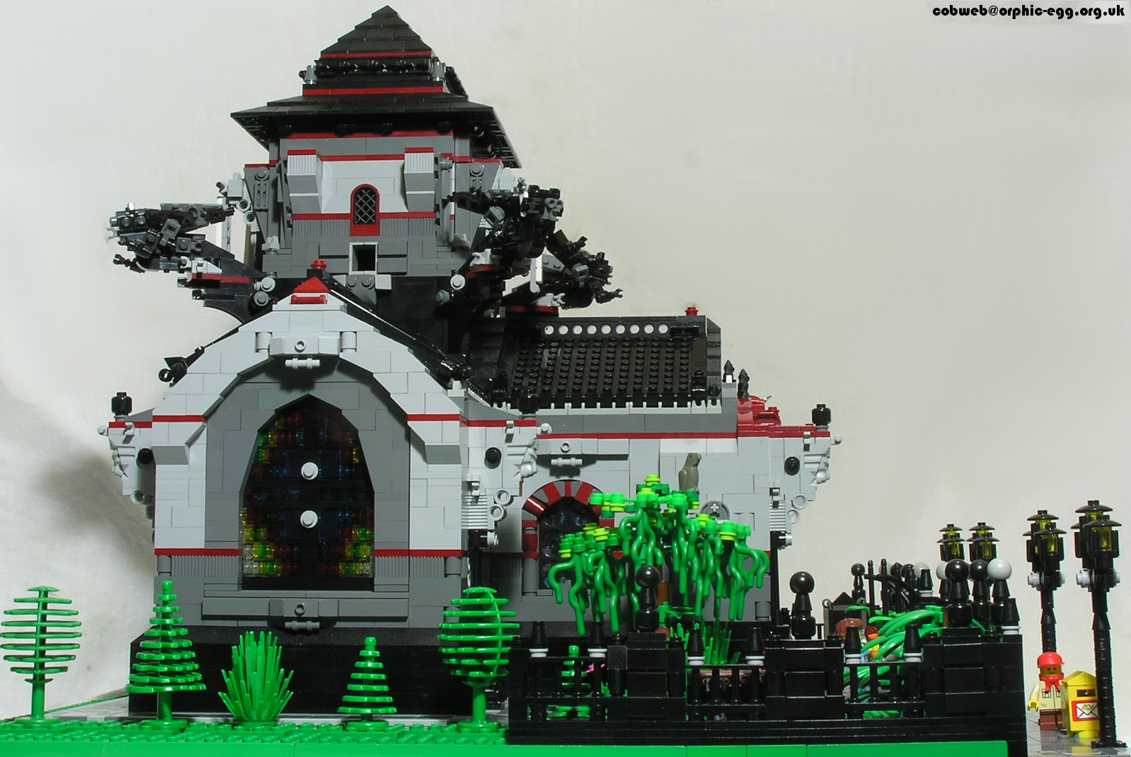 06_lugdinium_church_left.jpg