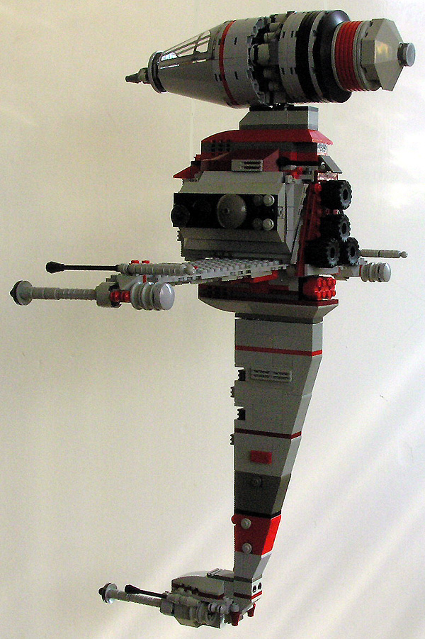 05_b-wing_rear_three_quarter.jpg