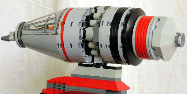 12_b-wing_cockpit_side.jpg