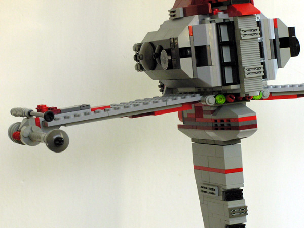 13_b-wing_midsection.jpg