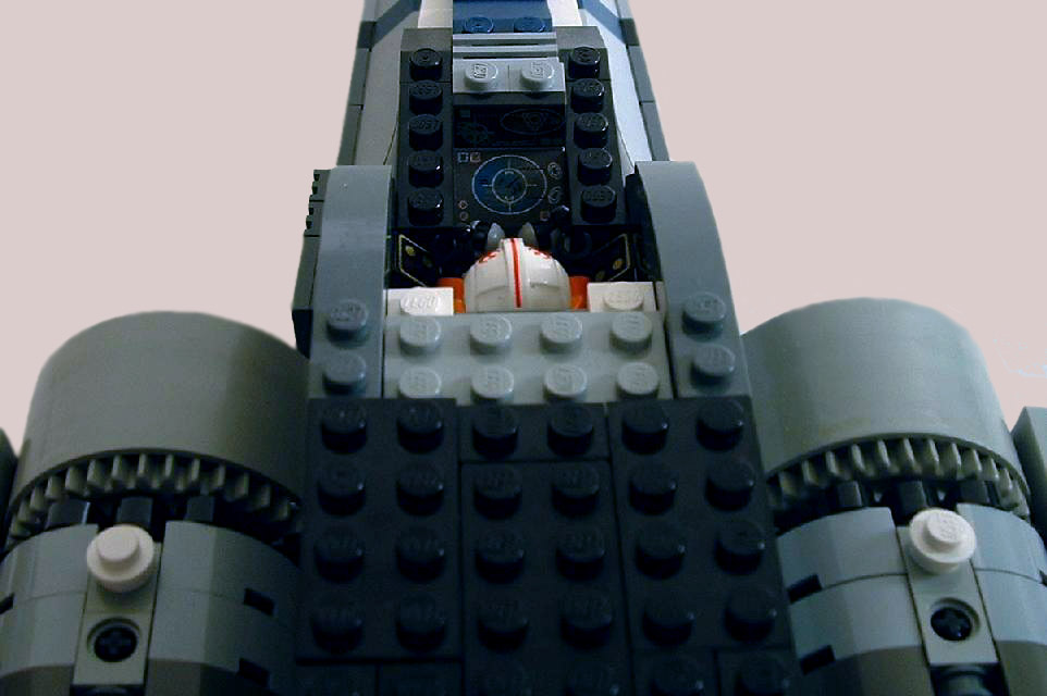 042_inside_cockpit_1.jpg