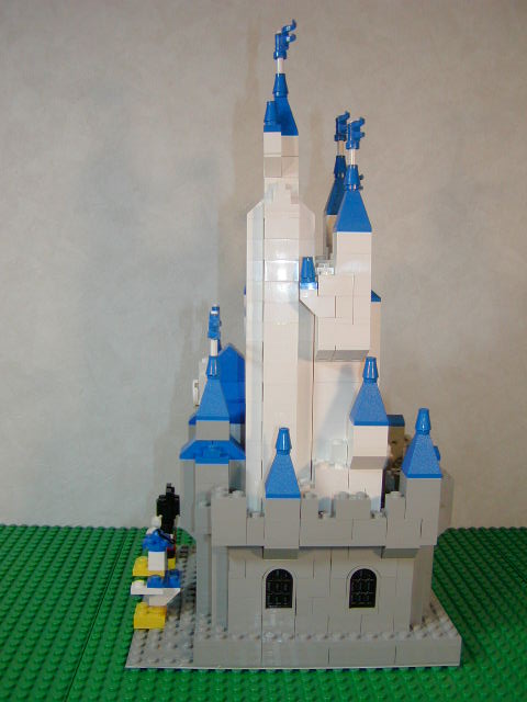 cinderellacastle080.jpg