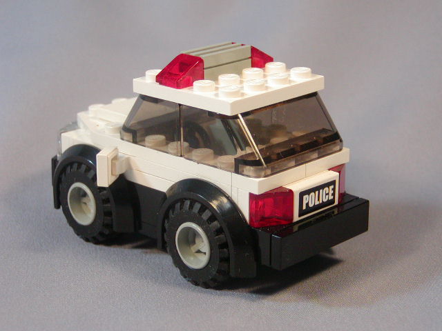 j_police_car_007.jpg