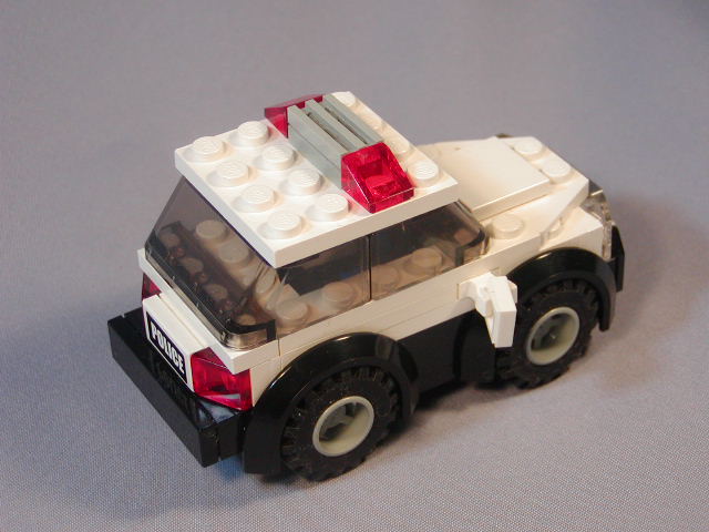 j_police_car_015.jpg